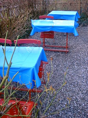 cafe garden, berlin
